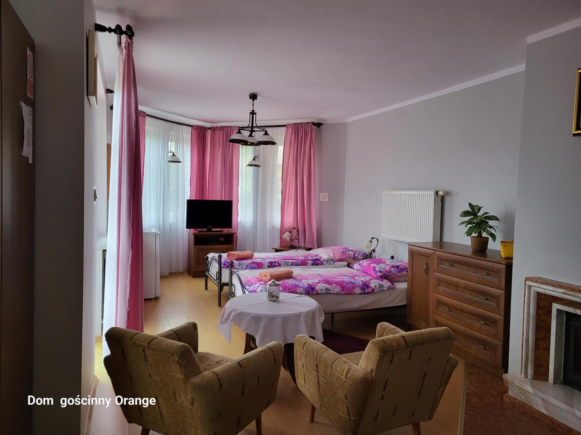 Dom Goscinny Orange Wysowa-Zdrój Zimmer foto